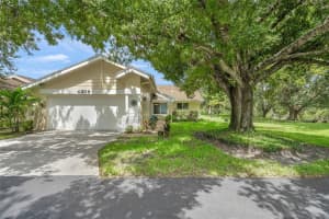 4239 Carriage Dr #36, SARASOTA
