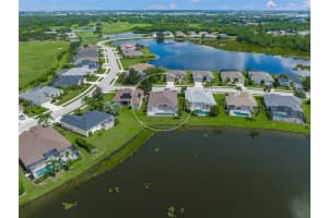 205 Londonderry Dr, SARASOTA
