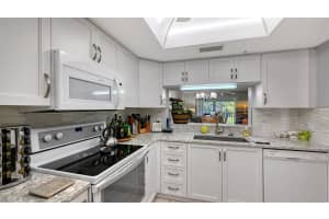 6505 STONE RIVER ROAD, BRADENTON, FL 34203 - MLS#MFRA4660623