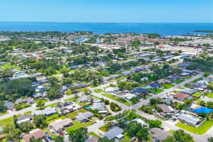 808 67TH AVENUE TERRACE, BRADENTON, FL 34207 - MLS#MFRA4660643