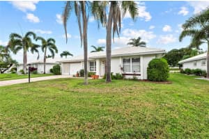 3994 LAKEWOOD AVENUE, BRADENTON, FL 34208 - MLS#MFRA4660647