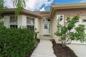 10240 SILVERADO CIRCLE, BRADENTON, FL 34202 - MLS#MFRA4660672