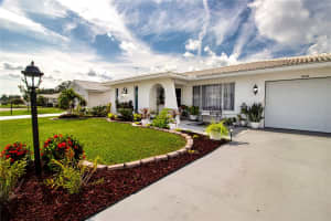3906 CHINABERRY ROAD, BRADENTON, FL 34208 - MLS#MFRA4660680