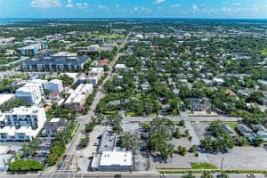 516 HOWARD COURT, SARASOTA, FL 34236 - MLS#MFRA4660708