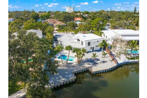4915 PRIMROSE PATH, SARASOTA, FL 34242 Sold 10/22/25