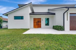 289 LONG MEADOW LANE, ROTONDA WEST, FL 33947 - MLS#MFRA4660740