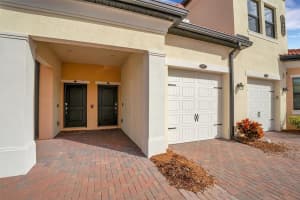 10042 CROOKED CREEK DRIVE, VENICE, FL 34293 - MLS#MFRA4660792
