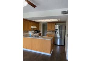 1084 LONGFELLOW CIRCLE, SARASOTA, FL 34243 - MLS#MFRA4660834