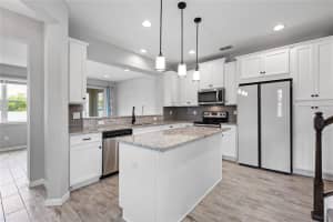 5007 SUNNYSIDE LANE, LAKEWOOD RANCH, FL 34211 - MLS#MFRA4660853
