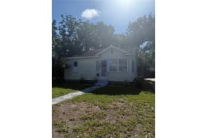 1109 17th St W, BRADENTON
