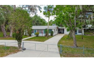 1362 25th St, SARASOTA