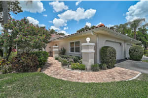 7341 GOLF POINTE CIRCLE, SARASOTA, FL 34243 - MLS#MFRA4660915