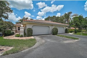 7341 GOLF POINTE CIRCLE, SARASOTA, FL 34243 - MLS#MFRA4660915