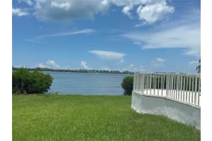 8900 Fishermens Bay Dr, SARASOTA