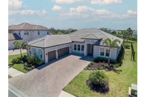 6172 Lungo Lago Dr, SARASOTA