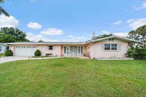 2733 BOTANY AVENUE, SARASOTA, FL 34239 - MLS#MFRA4660998