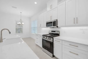 8084 MOONBEAM AVENUE, SARASOTA, FL 34241 Sold 09/16/25