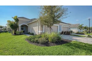 7668 REGISTRAR WAY, SARASOTA, FL 34243 - MLS#MFRA4661021