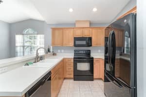 7395 ELEANOR CIRCLE, SARASOTA, FL 34243 - MLS#MFRA4661059
