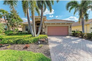 135 RIVER ENCLAVE COURT, BRADENTON, FL 34212 - MLS#MFRA4661072