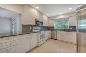 1763 SOUTH DRIVE, SARASOTA, FL 34239 - MLS#MFRA4661075