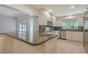 1763 SOUTH DRIVE, SARASOTA, FL 34239 - MLS#MFRA4661075
