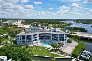 516 Tamiami Trl S #102, NOKOMIS