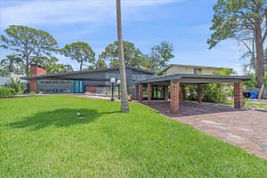 4610 CYPRESS WAY, ST PETERSBURG, FL 33705 - MLS#MFRA4661078