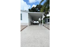 110 OAKWOOD BOULEVARD, SARASOTA, FL 34237 - MLS#MFRA4661091