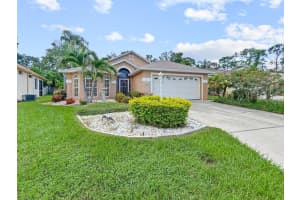 4441 Edinbridge Cir #32, SARASOTA
