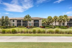 5518 Palmer Cir #201, BRADENTON