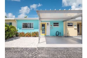 18 Seaside Ct, HOLMES BEACH