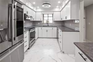 6135 HERITAGE LANE, BRADENTON, FL 34209 - MLS#MFRA4661146