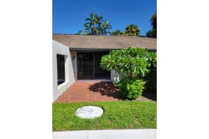 3553 Longmeadow #27, SARASOTA
