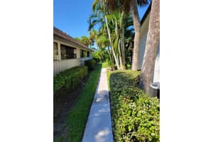 3553 LONGMEADOW #27, SARASOTA, FL 34235 - MLS#MFRA4661156