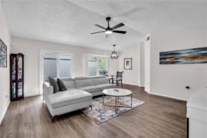 7713 Sumter Ct Temple Terrace, FL 33637 - Off Market
