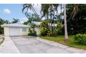 1712 CHEYENNE STREET, SARASOTA, FL 34231 - MLS#MFRA4661183