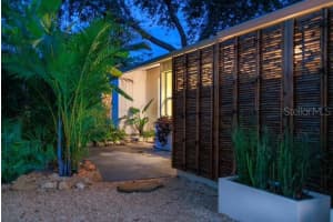 2040 Palm Ter, SARASOTA 2040 Palm Ter, SARASOTA