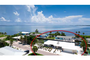 784 Saint Judes Dr N, LONGBOAT KEY