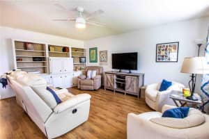 1901 ANDOVER WAY, SUN CITY CENTER, FL 33573 - MLS#MFRA4661240