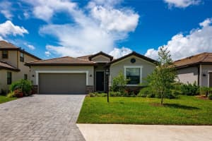 15114 Misty Water Xing, BRADENTON