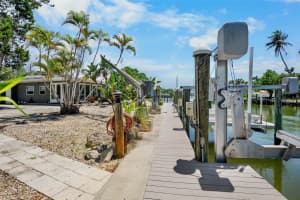 428 SIESTA DRIVE, SARASOTA, FL 34242 - MLS#MFRA4661294