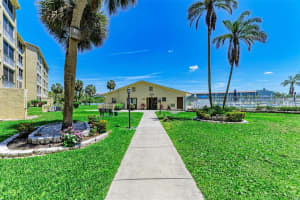 3514 LAKE BAYSHORE DRIVE, BRADENTON, FL 34205 - MLS#MFRA4661295