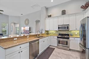 8015 SPRING MARSH DRIVE, BRADENTON, FL 34201 - MLS#MFRA4661310