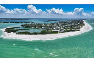 260 N Shore Rd #2, LONGBOAT KEY