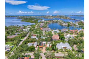 3838 FLORES AVENUE, SARASOTA, FL 34239 - MLS#MFRA4661399