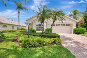 5854 Fairwoods Cir, SARASOTA
