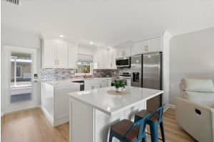 5830 MIDNIGHT PASS ROAD, SARASOTA, FL 34242 - MLS#MFRA4661447