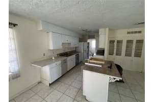 626 CHEVY CHASE DRIVE, SARASOTA, FL 34243 - MLS#MFRA4661459
