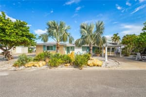 755 Saint Judes Dr N, LONGBOAT KEY